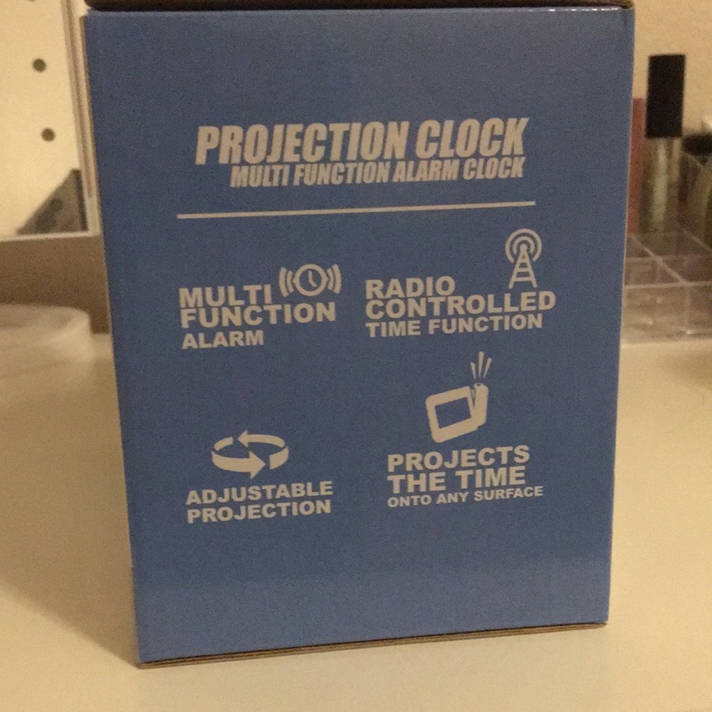 Projection Clock. Multi Functional alarm clock. - Picture 3 of 6